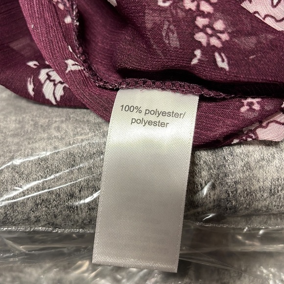 MAURICE Purple Floral Buttoned Front High Low Top. Size Sm & XL Pall - Picture 3 of 3